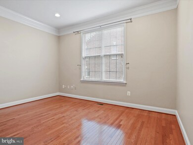 12816 Netherleigh Place, Herndon, VA 20171 - photo 7