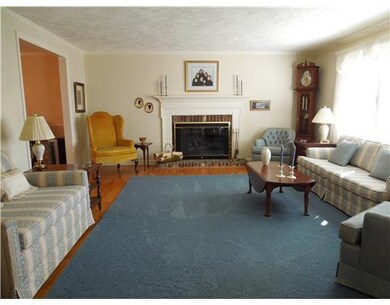 Living Room. The 21x16 Living room has hardwood, c