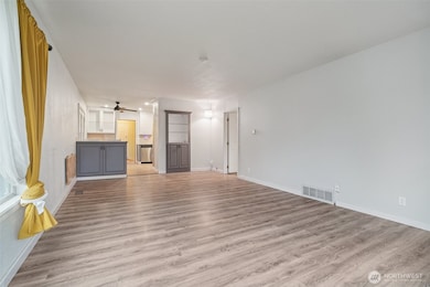 4412 S 3rd Ave, Everett, WA 98203 - photo 6