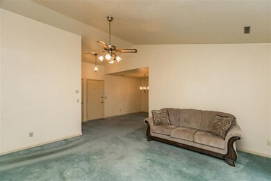 3608 Foxborough Terrace NE unit C, Cedar Rapids, IA 52402 - photo 4