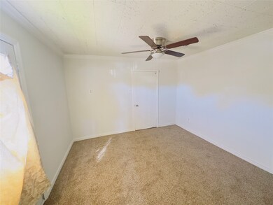8810 Dandy St, Houston, TX 77016 - photo 5