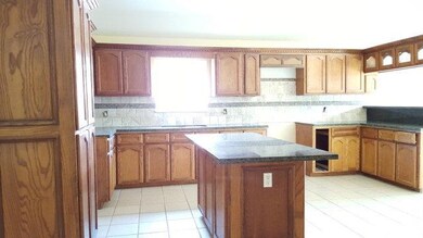 302 Austin St, Weslaco, TX 78596 - photo 2