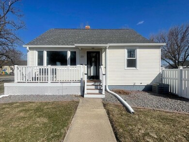 23 S Elm St, La Crescent, MN 55947 - photo 2