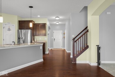 2016 Woodland Parks Dr, Columbus, IN 47201 - photo 6