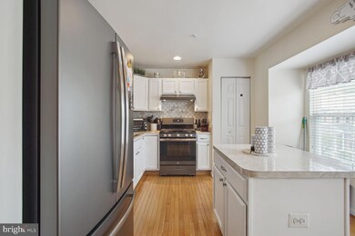 5514 Fishermens Ct, Clinton, MD 20735 - photo 7