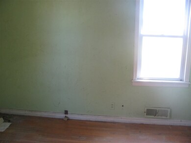 1111 E 6th St, Cushing, OK 74023 - photo 5