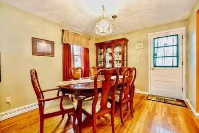 14 Margaret Rd, Stoneham, MA 02180 - photo 6