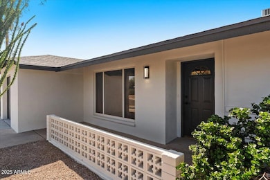 05-Front walkway & Entry