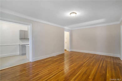 234 Martine Ave unit 6J, White Plains, NY 10601 - photo 4