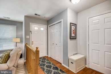 11716 Scooter Ln unit 18, Fairfax, VA 22030 - photo 3