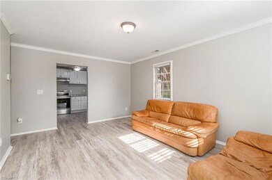 512 Doak St, Greensboro, NC 27406 - photo 6