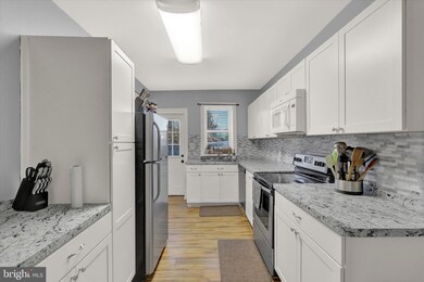 212 W 4th St, Waynesboro, PA 17268 - photo 6