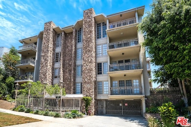 1260 S Beverly Glen Blvd unit 408, Los Angeles, CA 90024 - photo 3