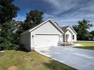 2 Kirkby Cir, Bella Vista, AR 72715 - photo 2