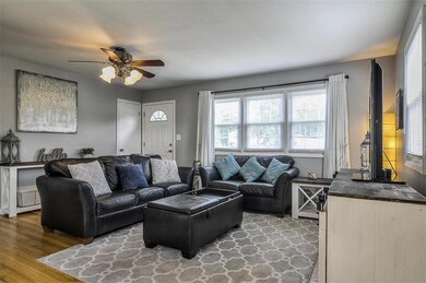 Spacious & Bright Living Room with Nice Windows