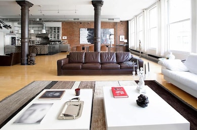 112 Prince St unit 3, New York, NY 10012 - photo 2