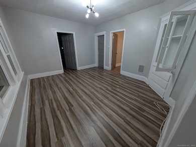 3788 Main St unit 2nd floor, Bridge Port, CT 06606 - photo 3