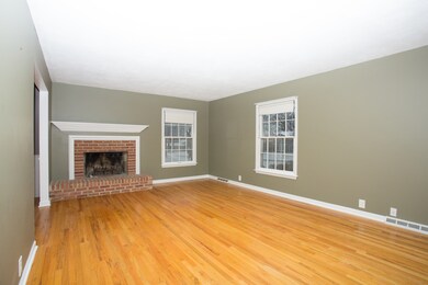 356 Meadowrue Ln, Batavia, IL 60510 - photo 3