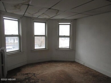 140 S Carbon St, Shamokin, PA 17872 - photo 5