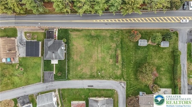 3810 Allen St, Emmaus, PA 18049 - photo 2