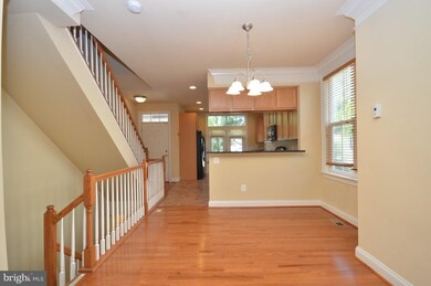 3018 Chinkapin Oak Ln unit 145, Woodbridge, VA 22191 - photo 6