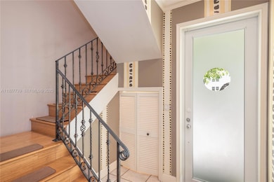 602 Malaga Ave unit B, Coral Gables, FL 33134 - photo 3