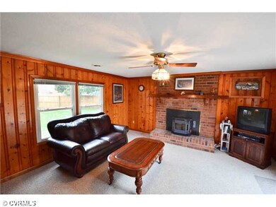 Den/Family/Great Room - Family Room with Wood Pell