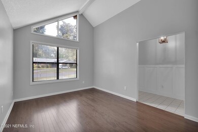 5222 Magnolia Oaks Ln, Jacksonville, FL 32210 - photo 6