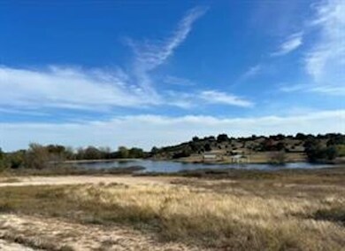 1033 Preston Valley Trail, Glen Rose, TX 76043 - photo 4