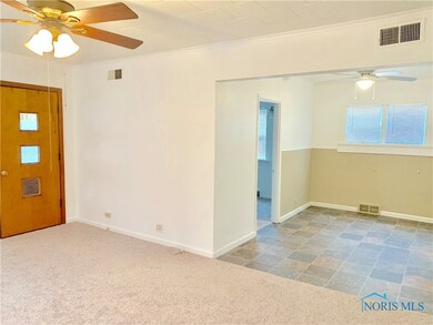 Living Room/ Dining Room