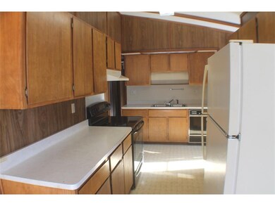 2601 33rd Ave SW, Cedar Rapids, IA 52404 - photo 4