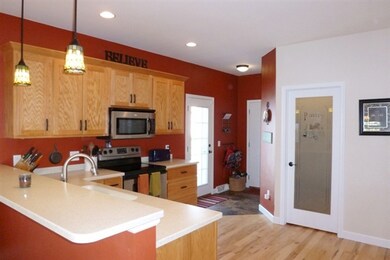 2868 Larkspur Ln, Fitchburg, WI 53711 - photo 4