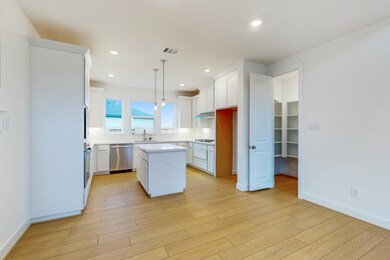 22202 Sam Raburn Dr, Tomball, TX 77375 - photo 7