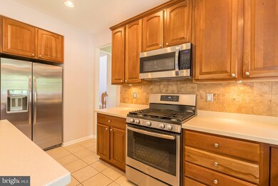 7823 Gregamin Ct, Ellicott City, MD 21043 - photo 3