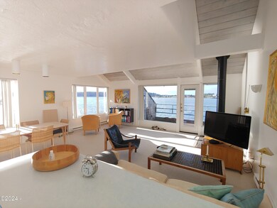 152 Open Living 2