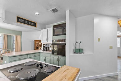 Kitchen Area 2