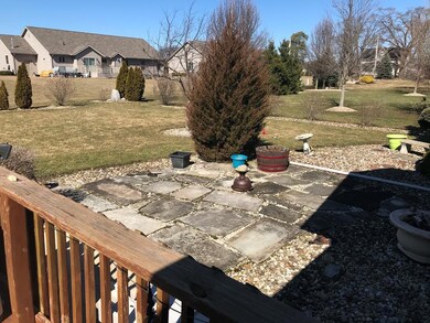 1105 Hillcrest Dr, Bucyrus, OH 44820 - photo 6