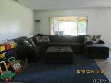 Large living-room. 