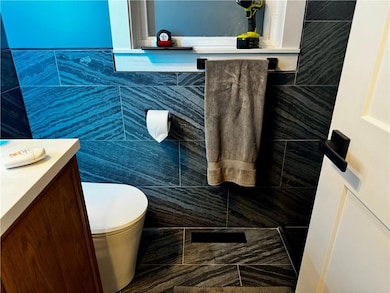 3704 Baltimore Ave unit 1, Kansas City, MO 64111 - photo 7