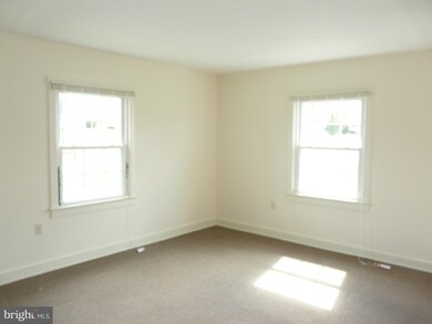 394 W Old Cross Rd, New Market, VA 22844 - photo 3