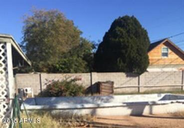 HoweBackYard