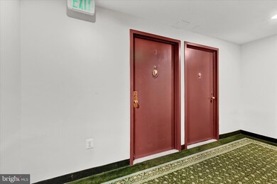 28 Allegheny Ave unit 2004, Towson, MD 21204 - photo 3