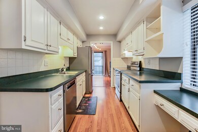 540 Foxwood Ln, Paoli, PA 19301 - photo 4