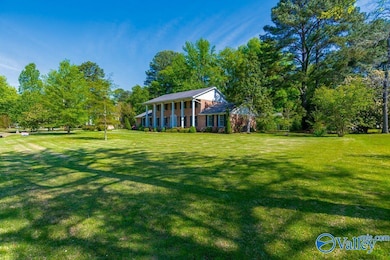 2404 Old Creek Trail SE, Decatur, AL 35603 - photo 7