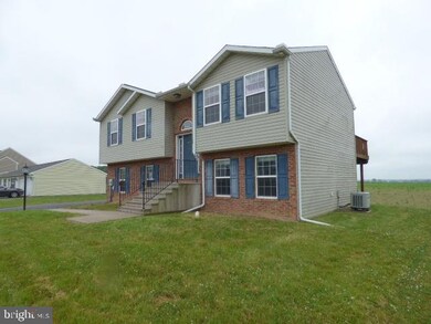 15339 Camden Dr, Greencastle, PA 17225 - photo 2