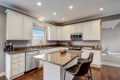 1581 Southridge Trail, Algonquin, IL 60102 - photo 6