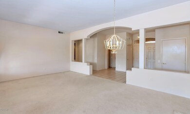 14221 W Va Tercero-large-007-011-LivingD