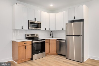 2502 N 10th St unit 3, Philadelphia, PA - photo 4