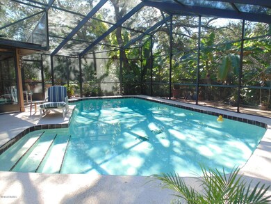Screened in Pool
