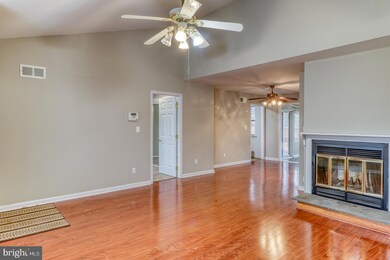 109 Diminish Dr, Newark, DE 19713 - photo 4